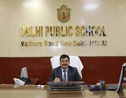 Delhi Public School logo